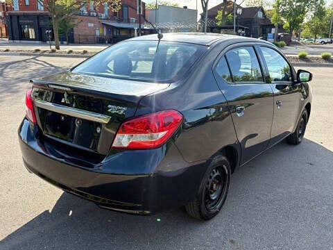 Used 2017 Mitsubishi Mirage G4 ES image 2