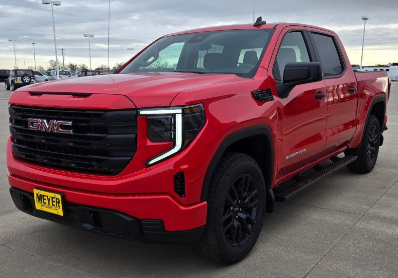 Used 2025 GMC Sierra 1500 Pro w/ Graphite Edition AWD/4WD image 4