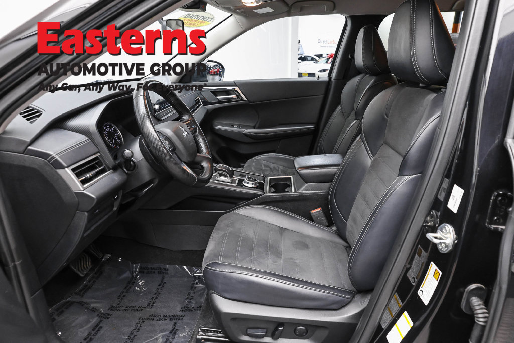 Used 2024 Mitsubishi Outlander SE FWD image 16