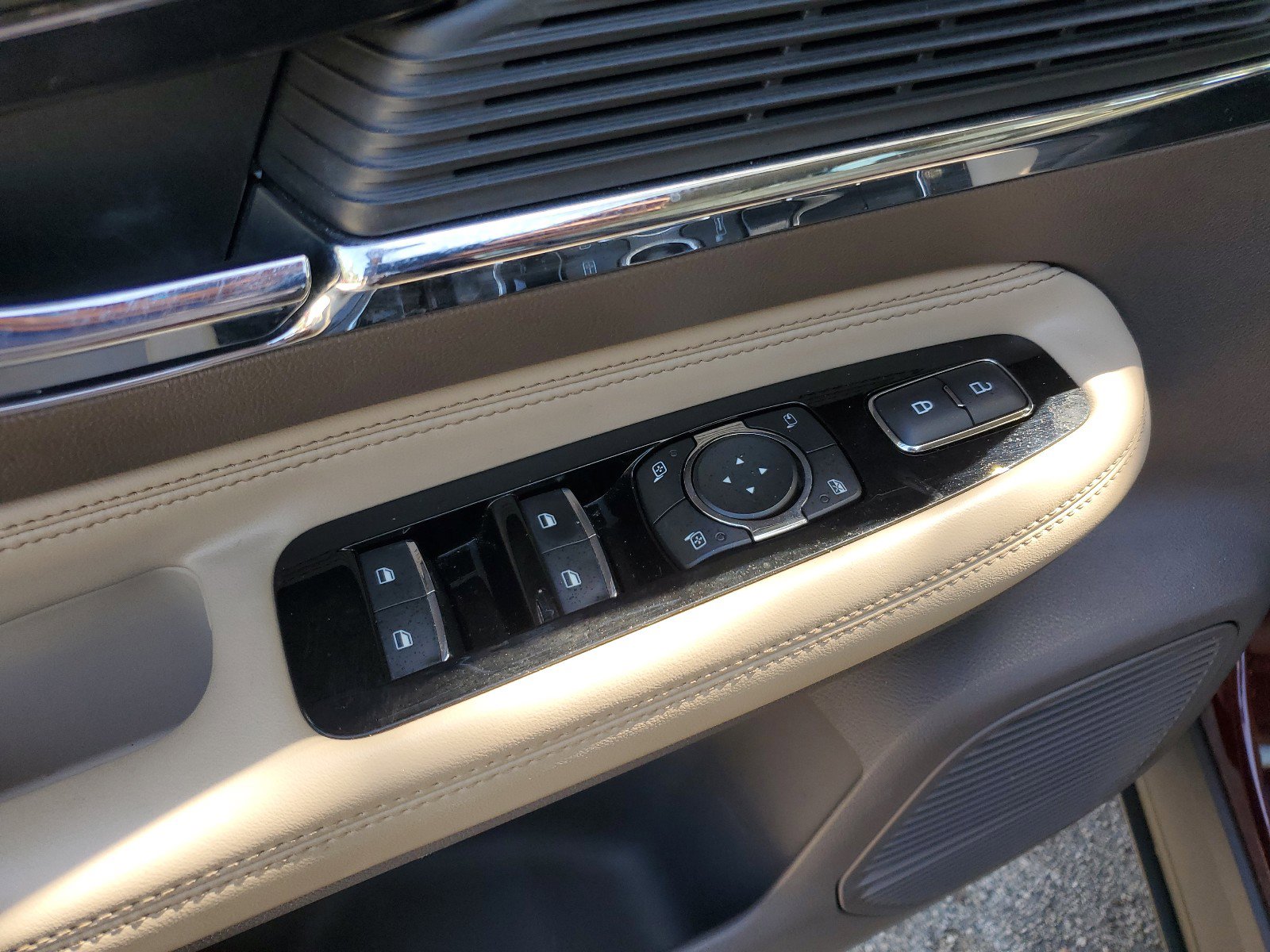 Used 2020 Lincoln Corsair FWD image 17