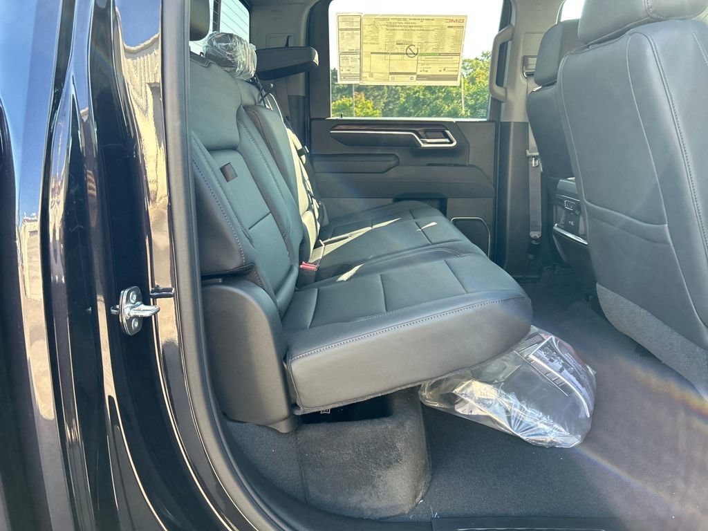 New 2026 GMC Sierra 2500 SLT w/ SLT Premium Package image 31