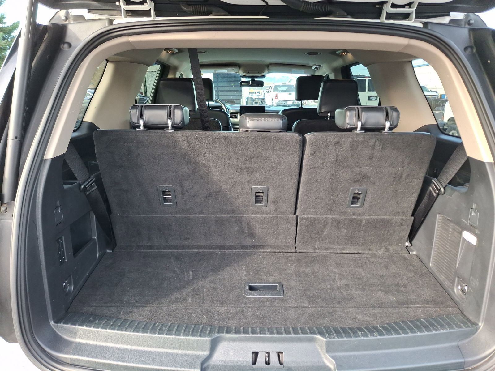 Used 2024 Ford Expedition XLT image 21