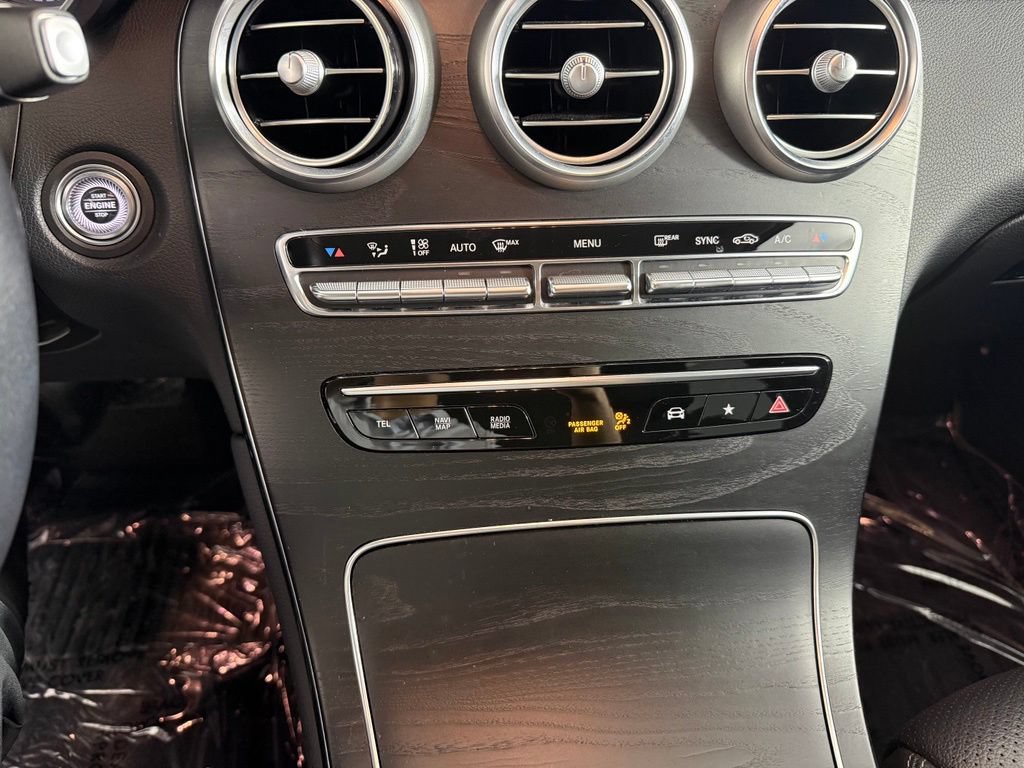 Used 2020 Mercedes-Benz GLC 300 4MATIC image 17