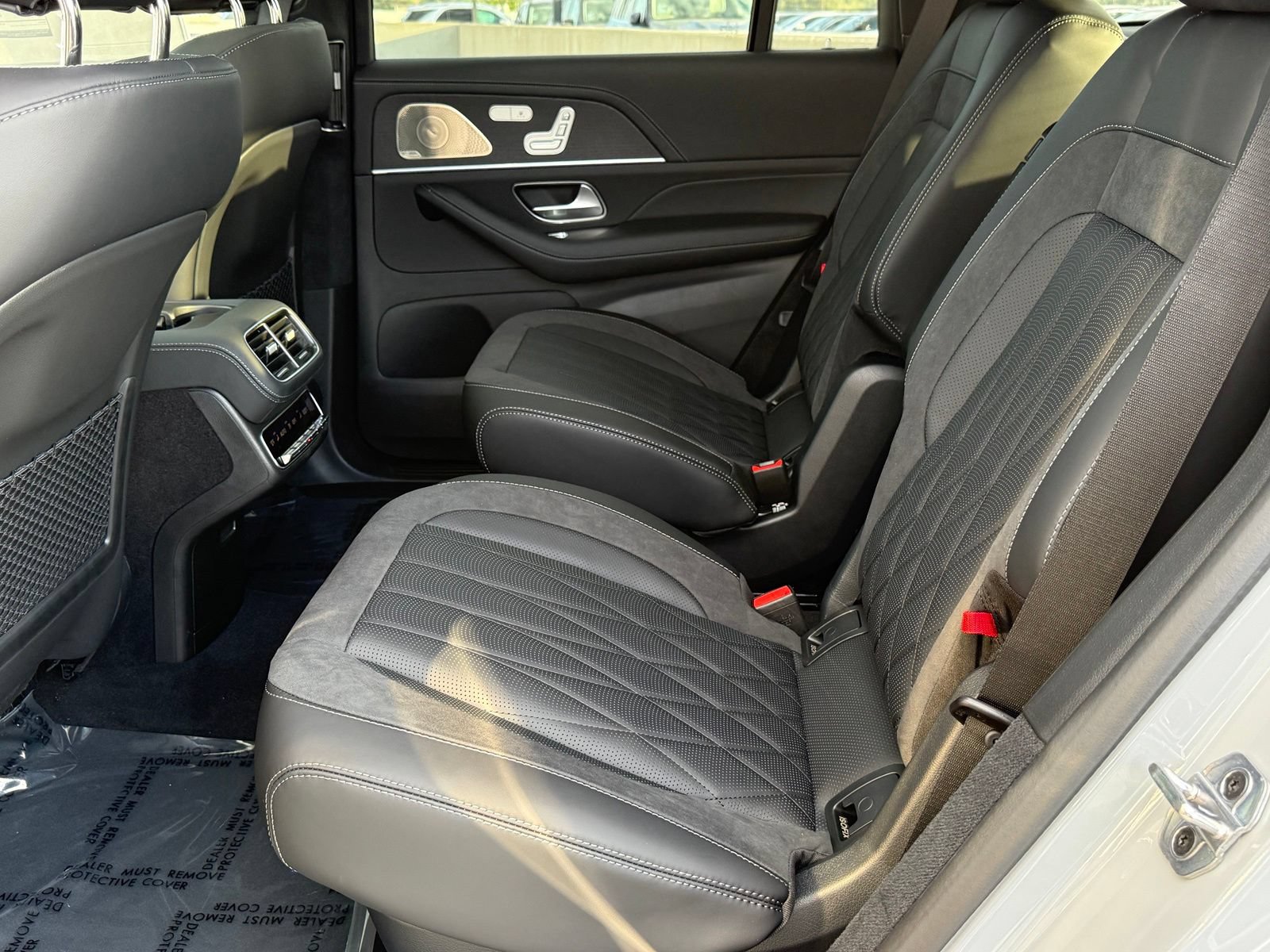New 2026 Mercedes-Benz GLS 63 AMG 4MATIC image 28