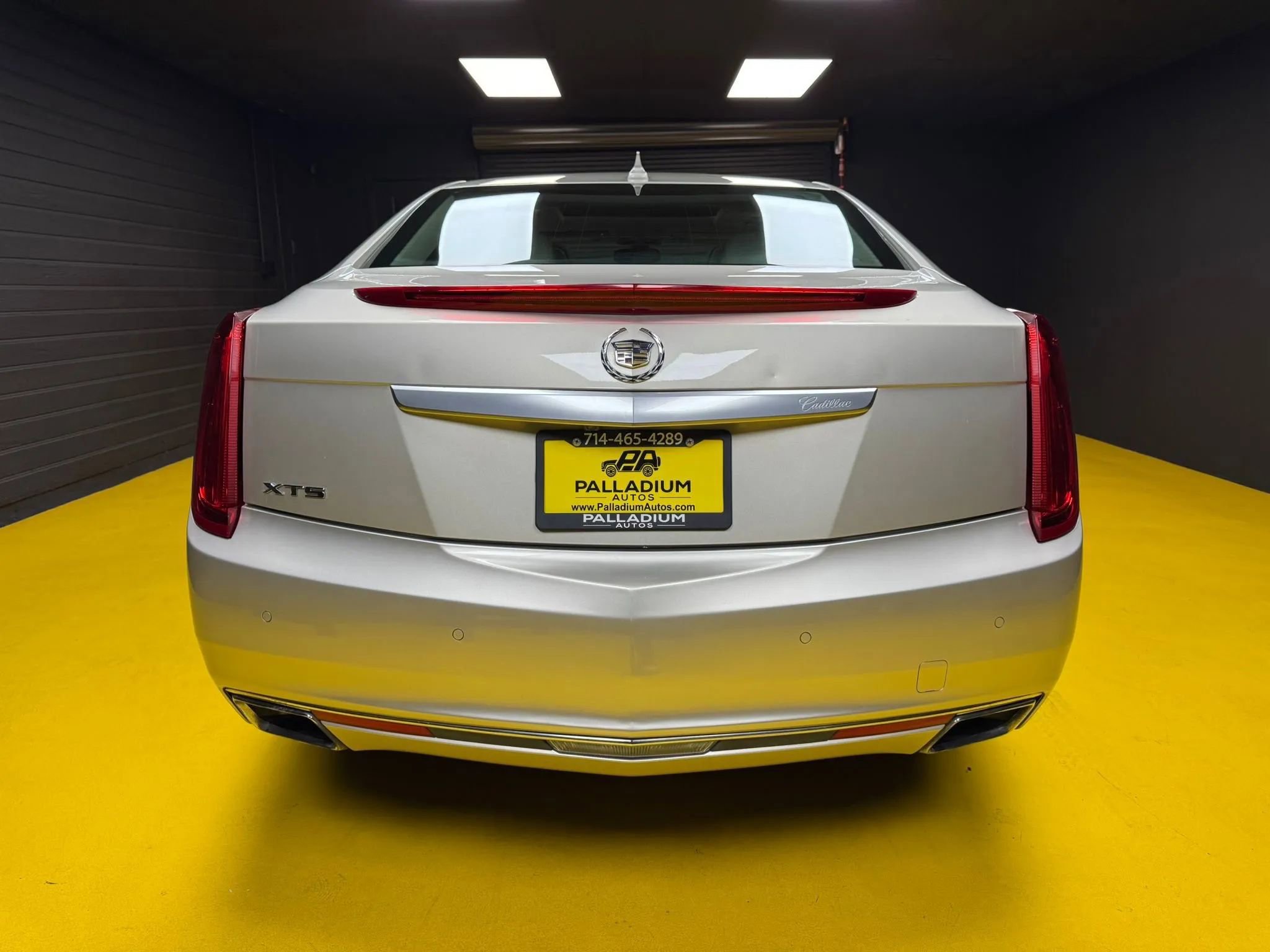 Used 2013 Cadillac XTS Luxury image 8