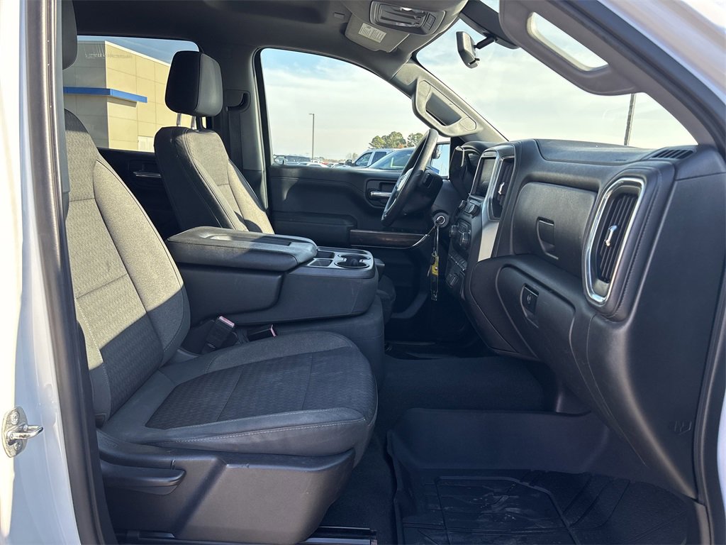 Used 2020 Chevrolet Silverado 1500 LT image 19