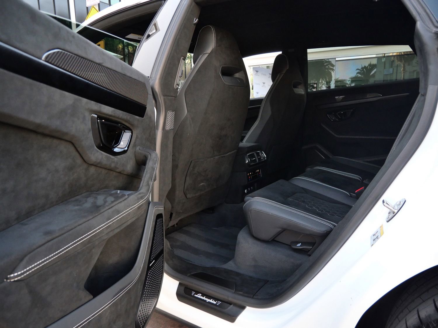 Used 2024 Lamborghini Urus Performante image 36