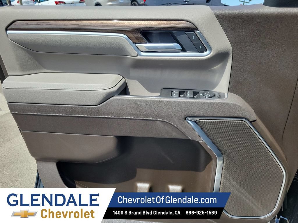 Used 2026 Chevrolet Silverado 1500 RST RWD image 35