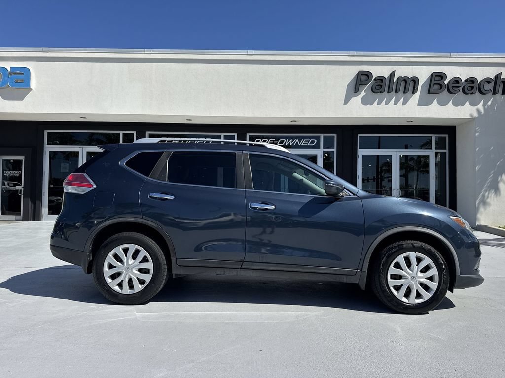 Used 2016 Nissan Rogue S w/ Appearance Package FWD image 23