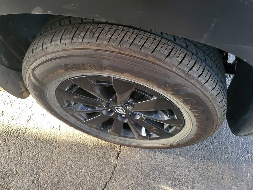 Used 2025 MAZDA CX-50 AWD 2.5 Hybrid w/ Premium Pkg image 6