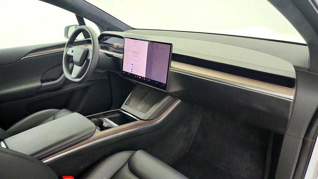 Used 2022 Tesla Model X AWD/4WD image 29