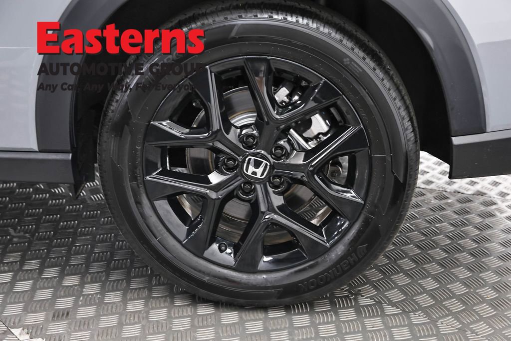 Used 2025 Honda HR-V Sport image 32