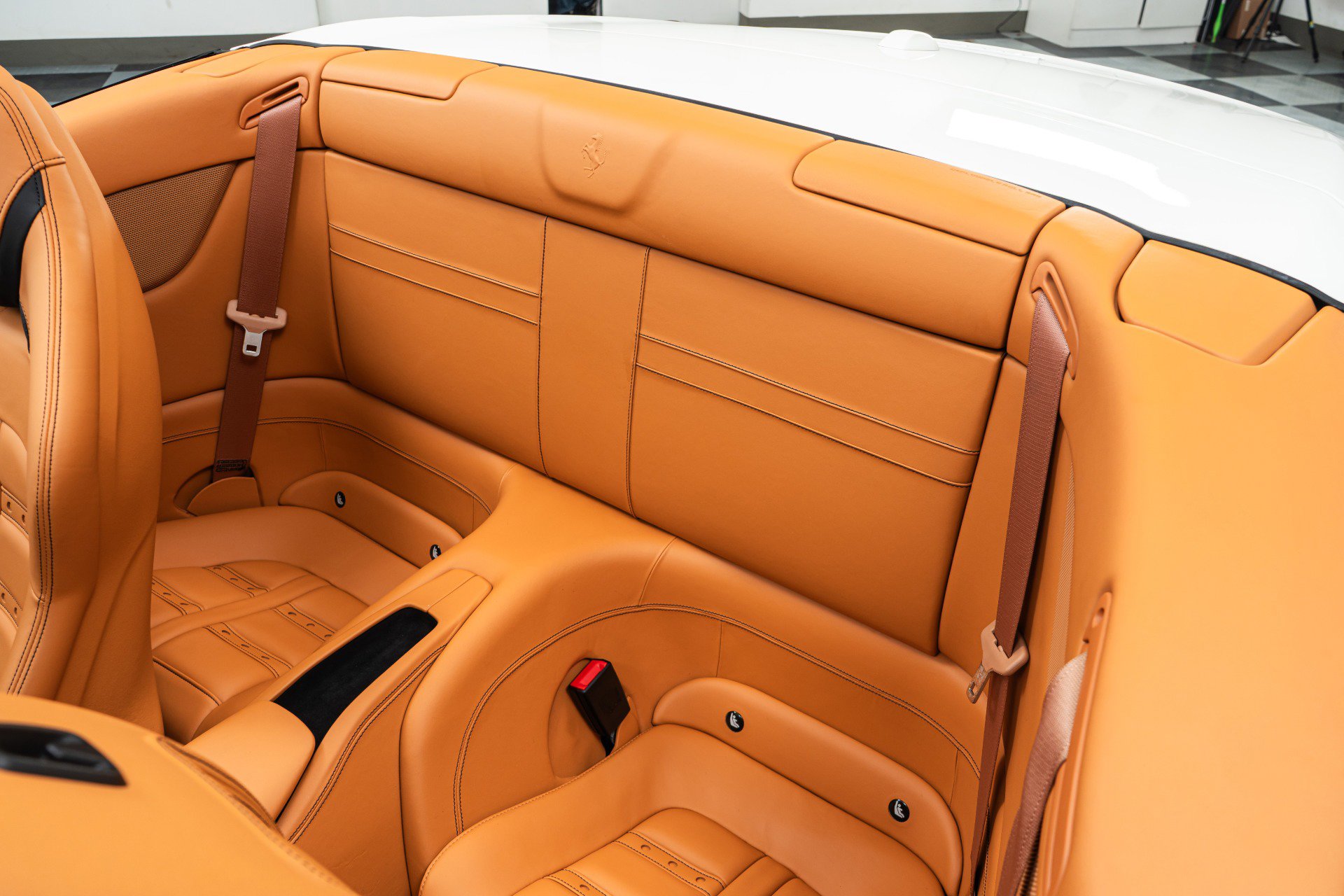 Used 2015 Ferrari California T image 16