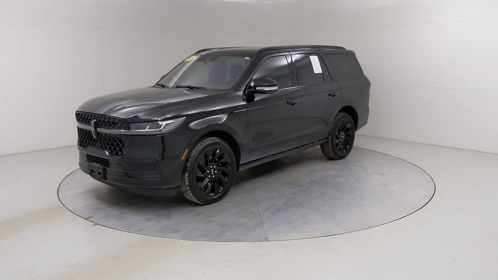 Used 2025 Lincoln Navigator Reserve w/ Jet Appearance Package image 22