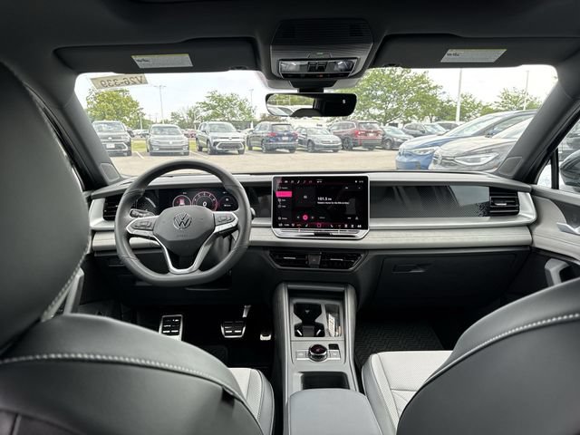 New 2026 Volkswagen Tiguan SE R-Line FWD image 20