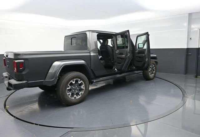 New 2025 Jeep Gladiator Sport w/ Premium Package image 34