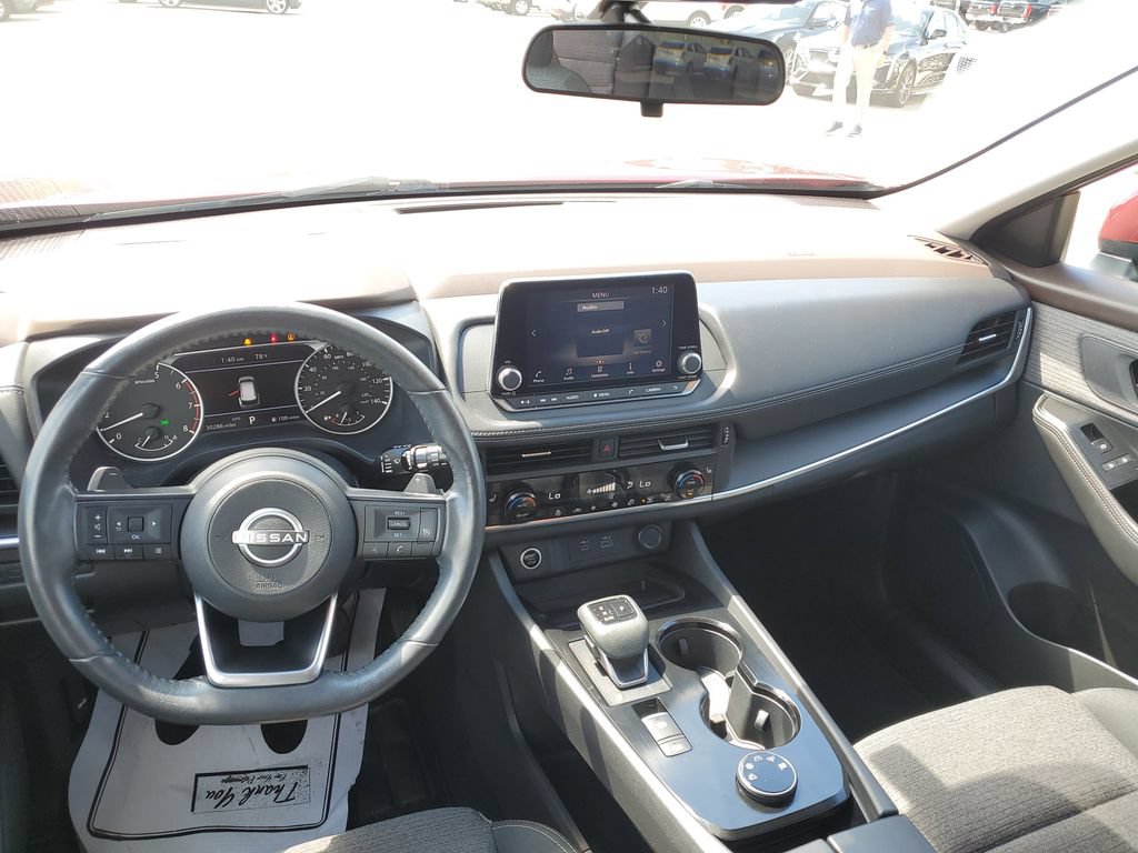 Used 2022 Nissan Rogue S AWD/4WD image 22