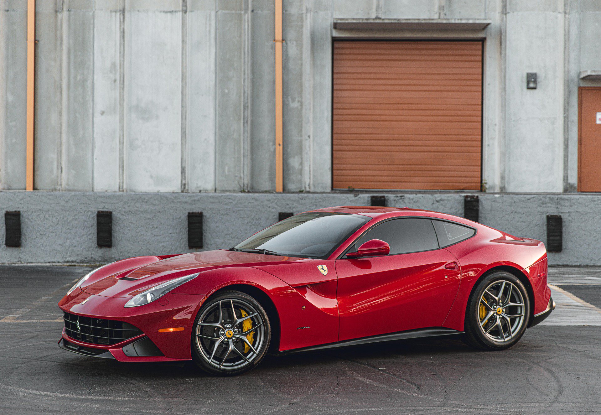 Used 2014 Ferrari F12 Berlinetta RWD image 1