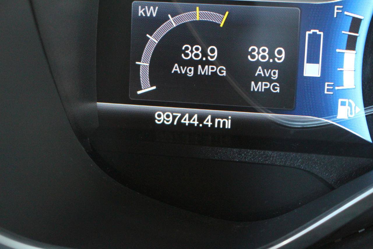 Used 2018 Ford C-MAX SE w/ Cold Weather Package FWD image 22