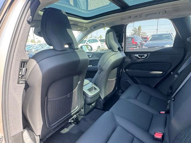 New 2026 Volvo XC60 B5 Plus w/ Climate Package image 18