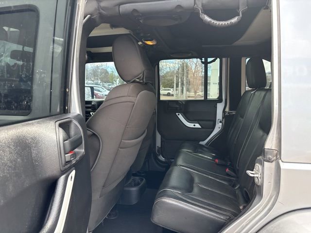 Used 2014 Jeep Wrangler Unlimited Sahara AWD/4WD image 13