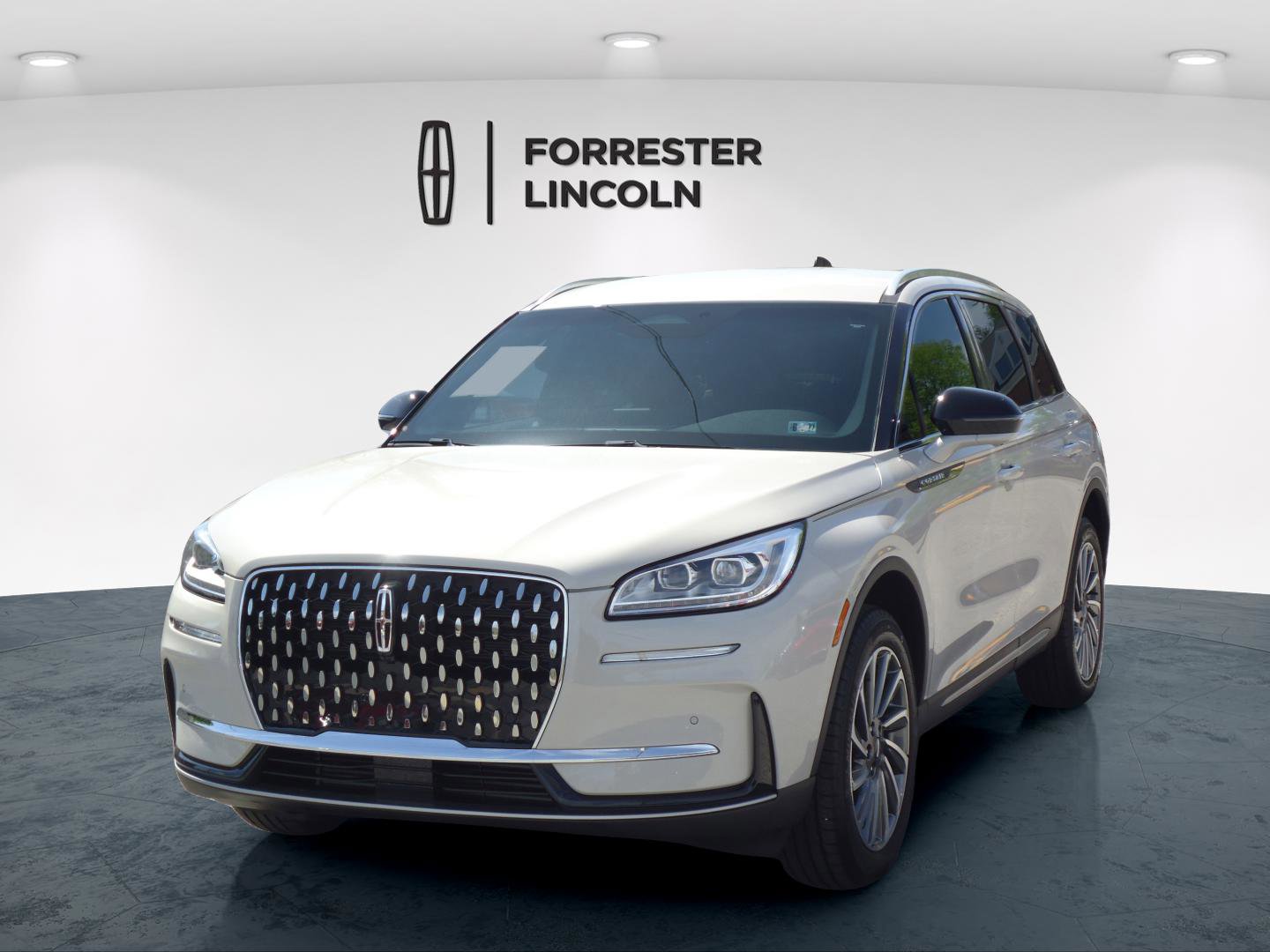 Used 2024 Lincoln Corsair Reserve w/ Equipment Group 201A AWD/4WD image 7