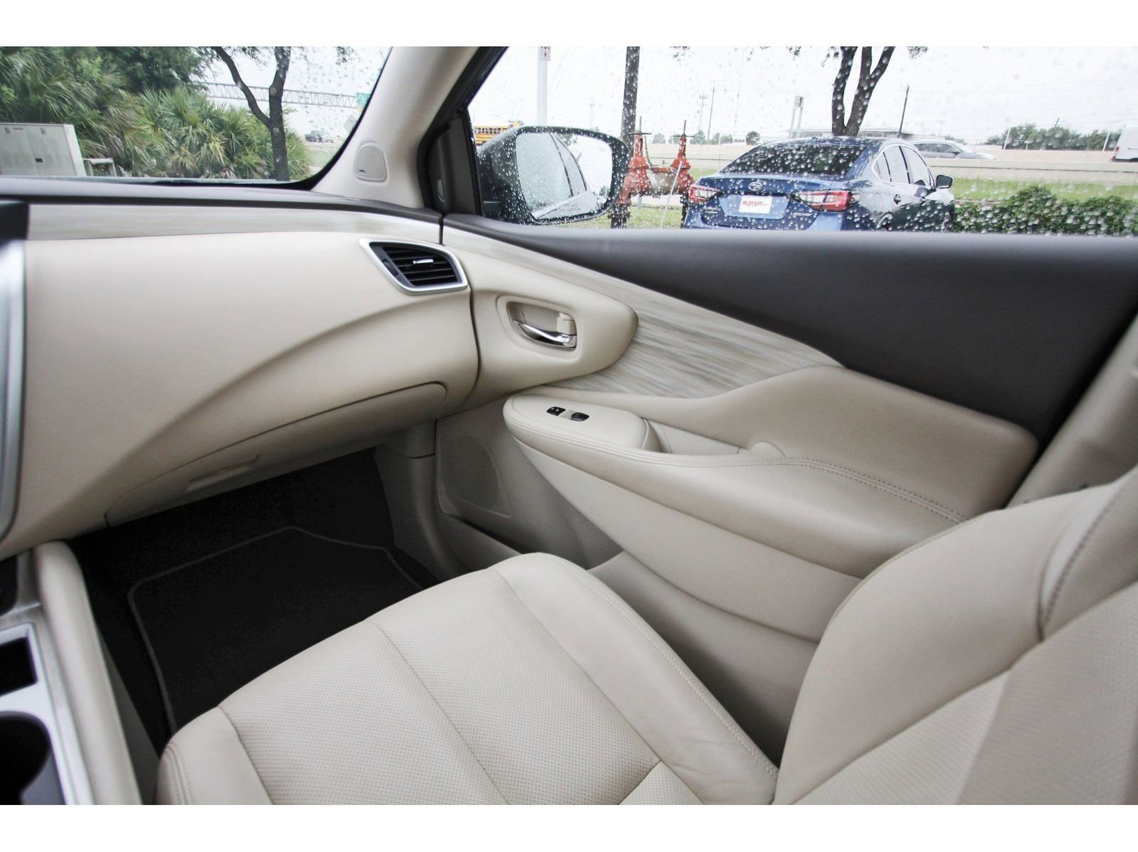 Used 2018 Nissan Murano Platinum w/ Cargo Package FWD image 10