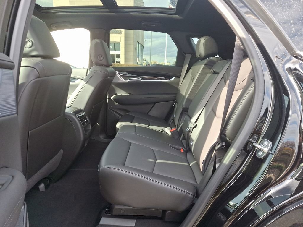 New 2025 Cadillac XT5 Premium Luxury w/ Technology Package image 5