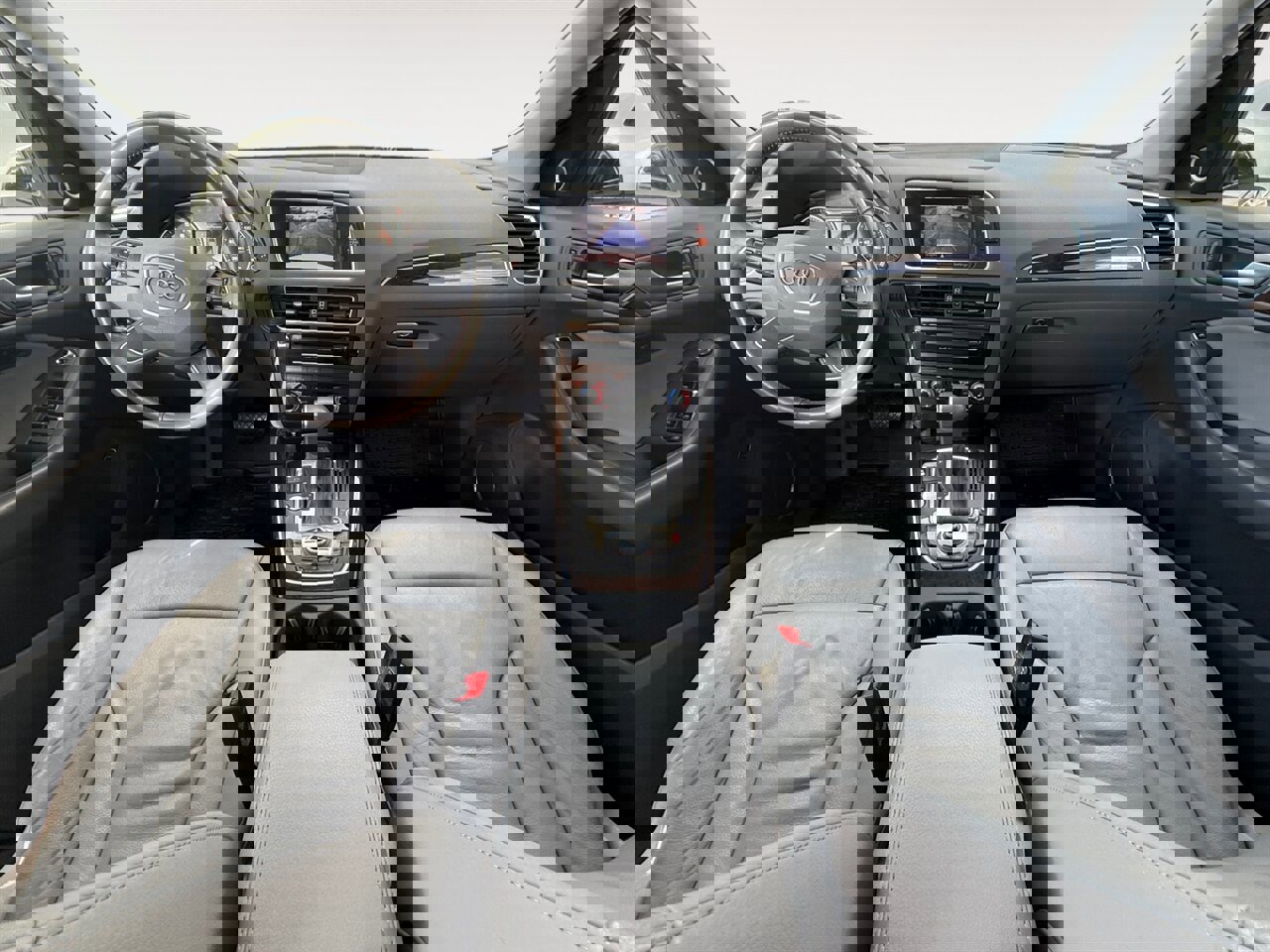 Used 2016 Audi Q5 2.0T Premium Plus w/ Technology Package AWD/4WD image 11