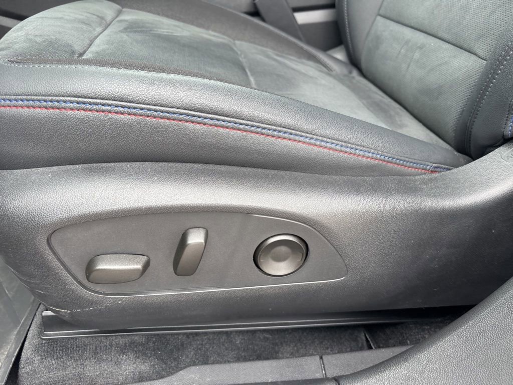 Used 2024 Chevrolet Blazer EV RS image 11