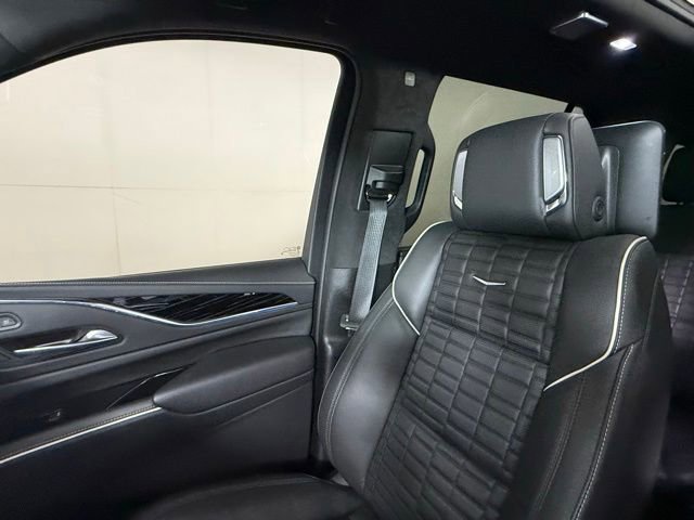 Used 2023 Cadillac Escalade V AWD/4WD image 17
