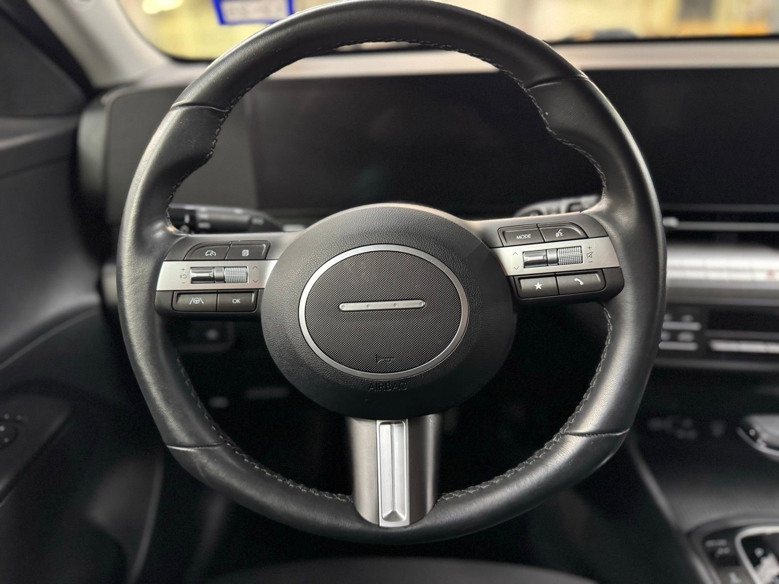 Used 2025 Hyundai Kona SEL image 16