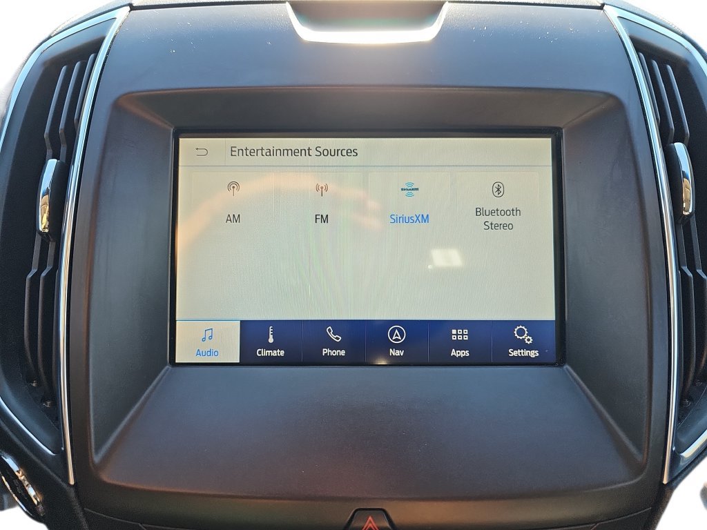 Used 2020 Ford Edge Titanium w/ Equipment Group 301A AWD/4WD image 21