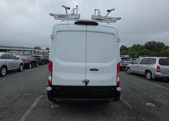 Used 2019 Ford Transit 250 148 Medium Roof RWD image 5