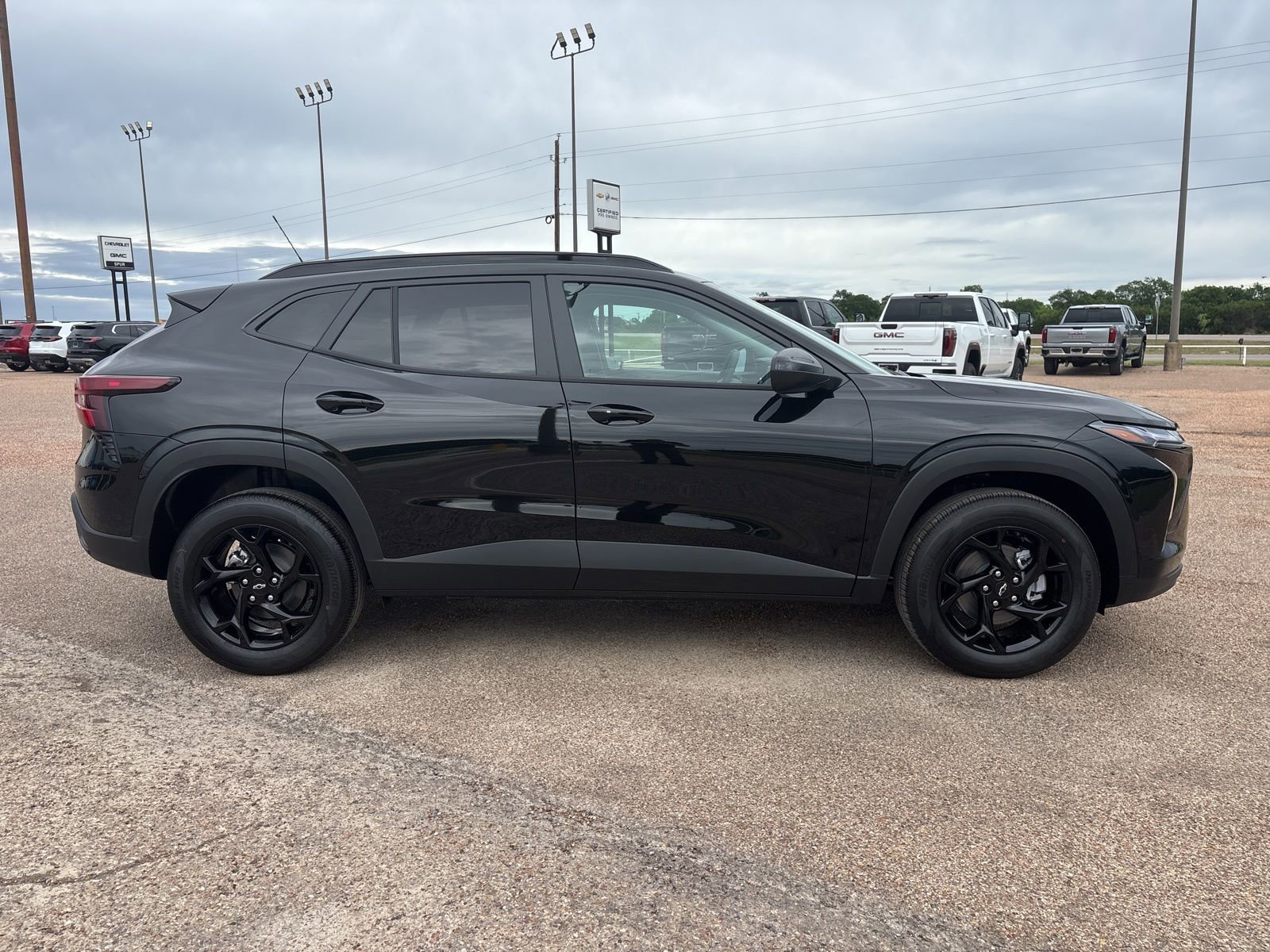 New 2026 Chevrolet Trax LT w/ Driver Confidence Package FWD image 7