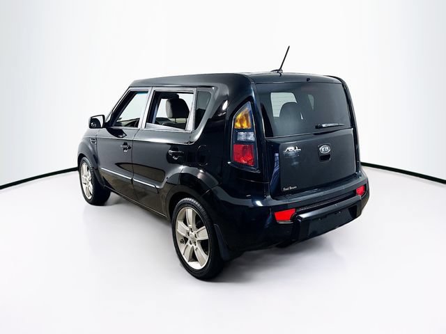 Used 2011 Kia Soul ! FWD image 6