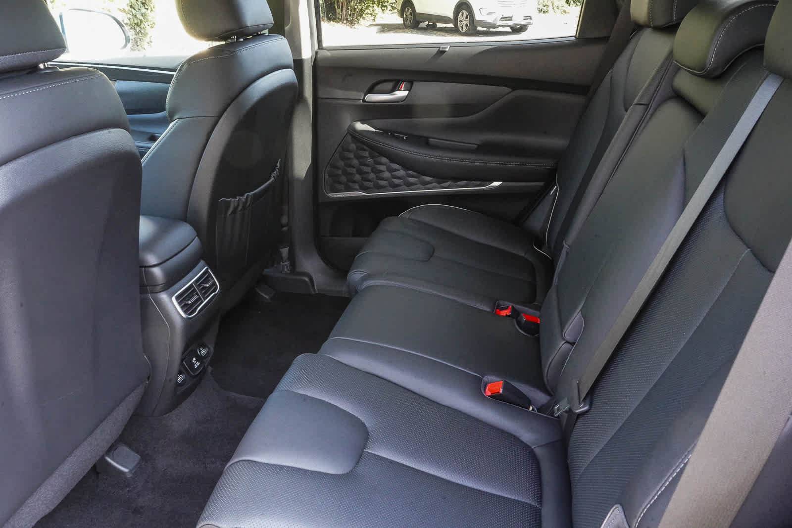 Used 2023 Hyundai Santa Fe Limited FWD image 18