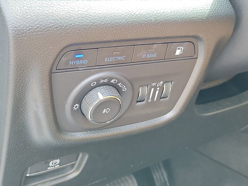 Used 2022 Jeep Grand Cherokee Summit w/ Advanced Protech Group IV AWD/4WD image 21
