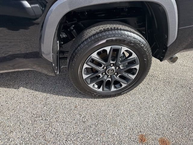 Used 2024 Toyota Tundra Limited image 9