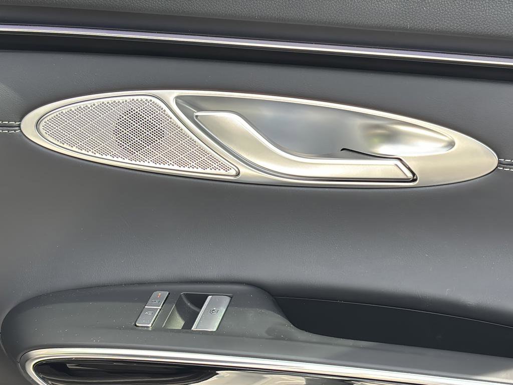 Certified 2026 Genesis GV70 2.5T AWD/4WD image 38