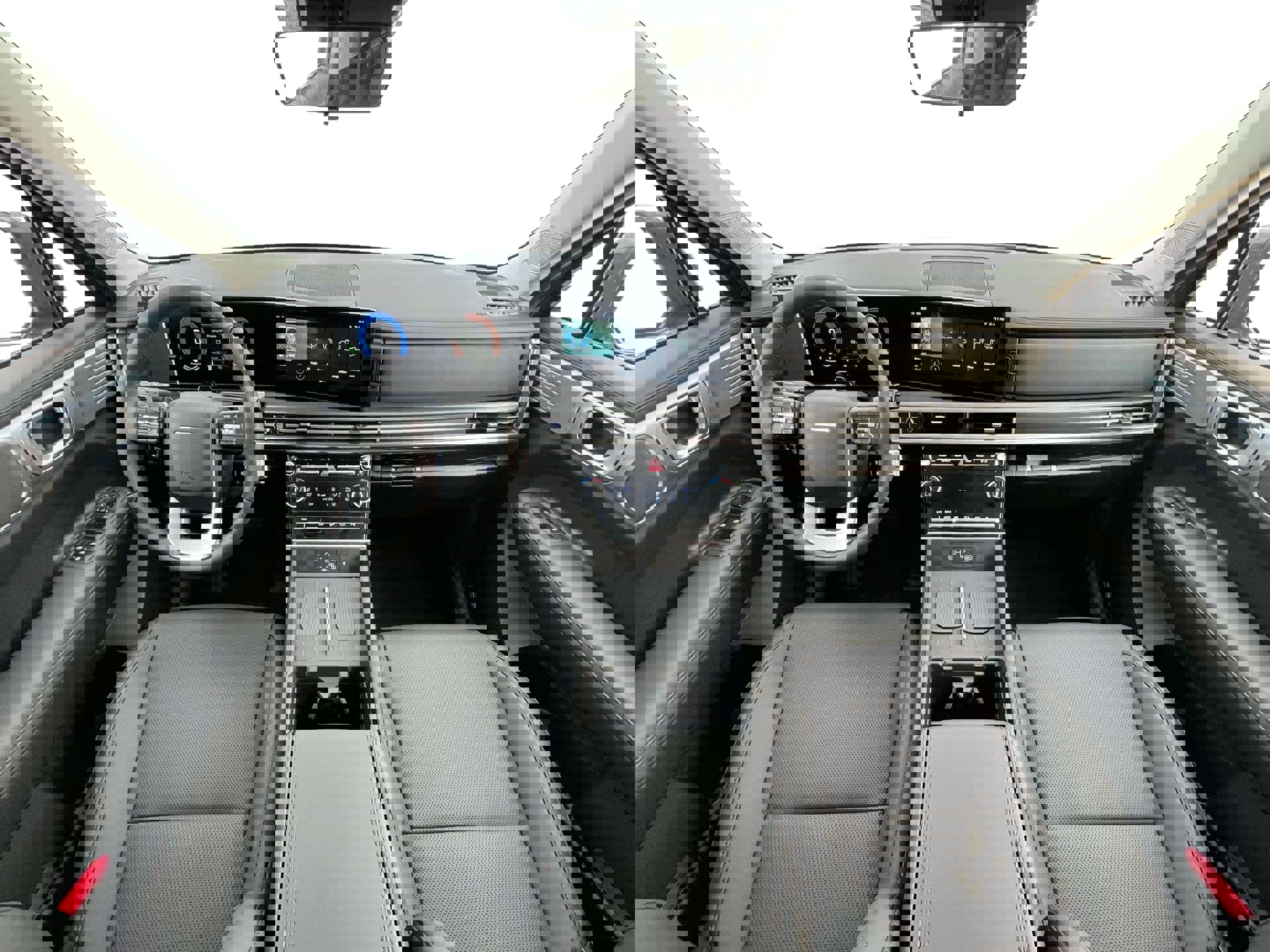 Certified 2025 Hyundai Santa Fe SEL image 13