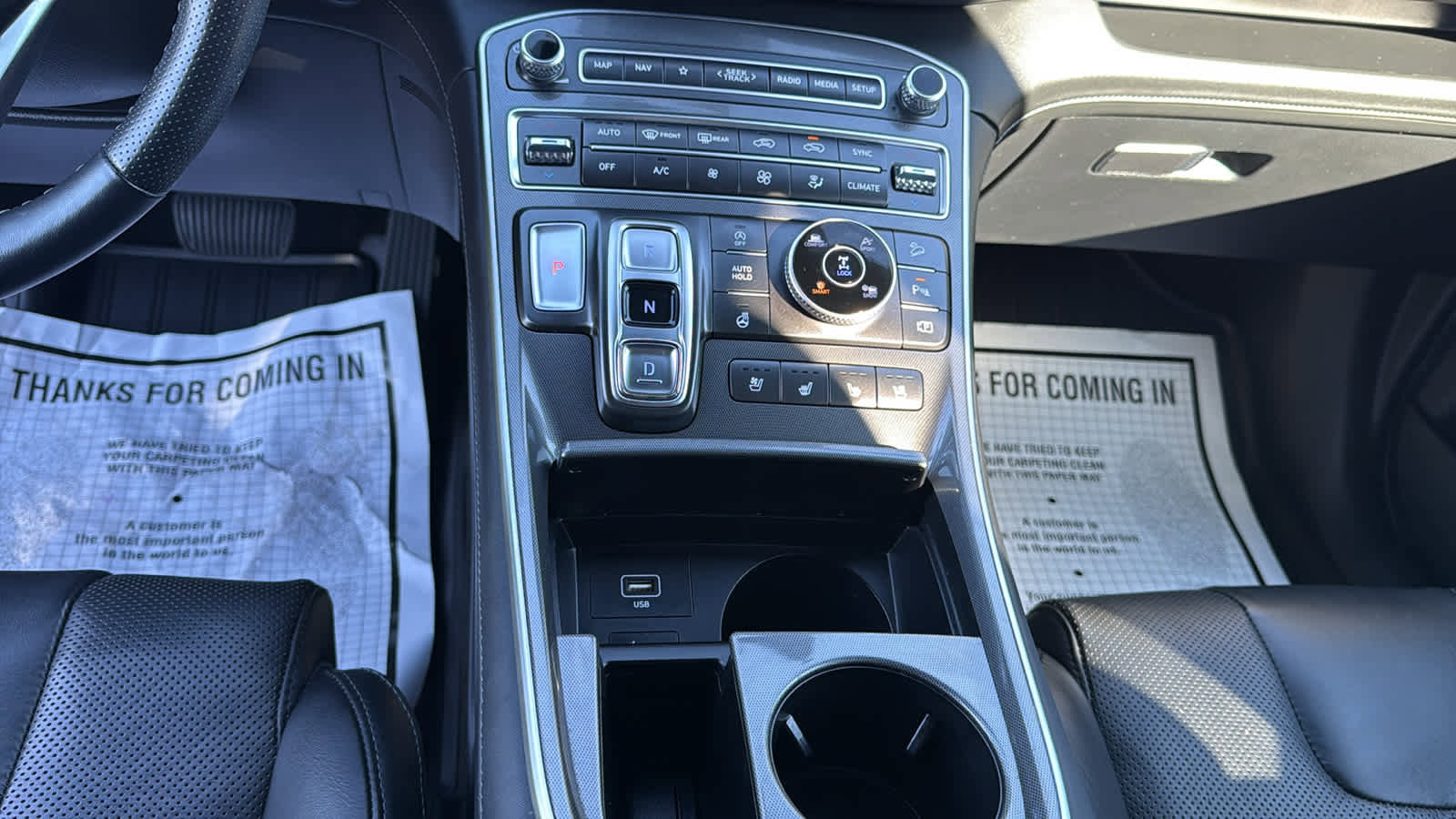 Used 2022 Hyundai Santa Fe Calligraphy image 22