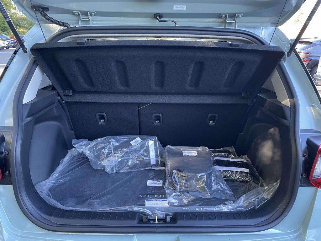 New 2026 Hyundai Venue SEL image 8