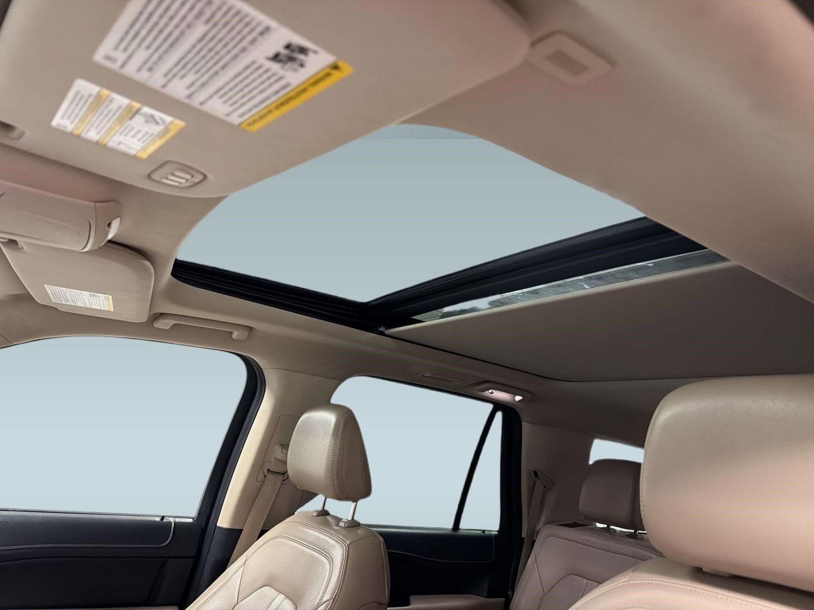 Used 2023 Ford Expedition Max Limited image 12