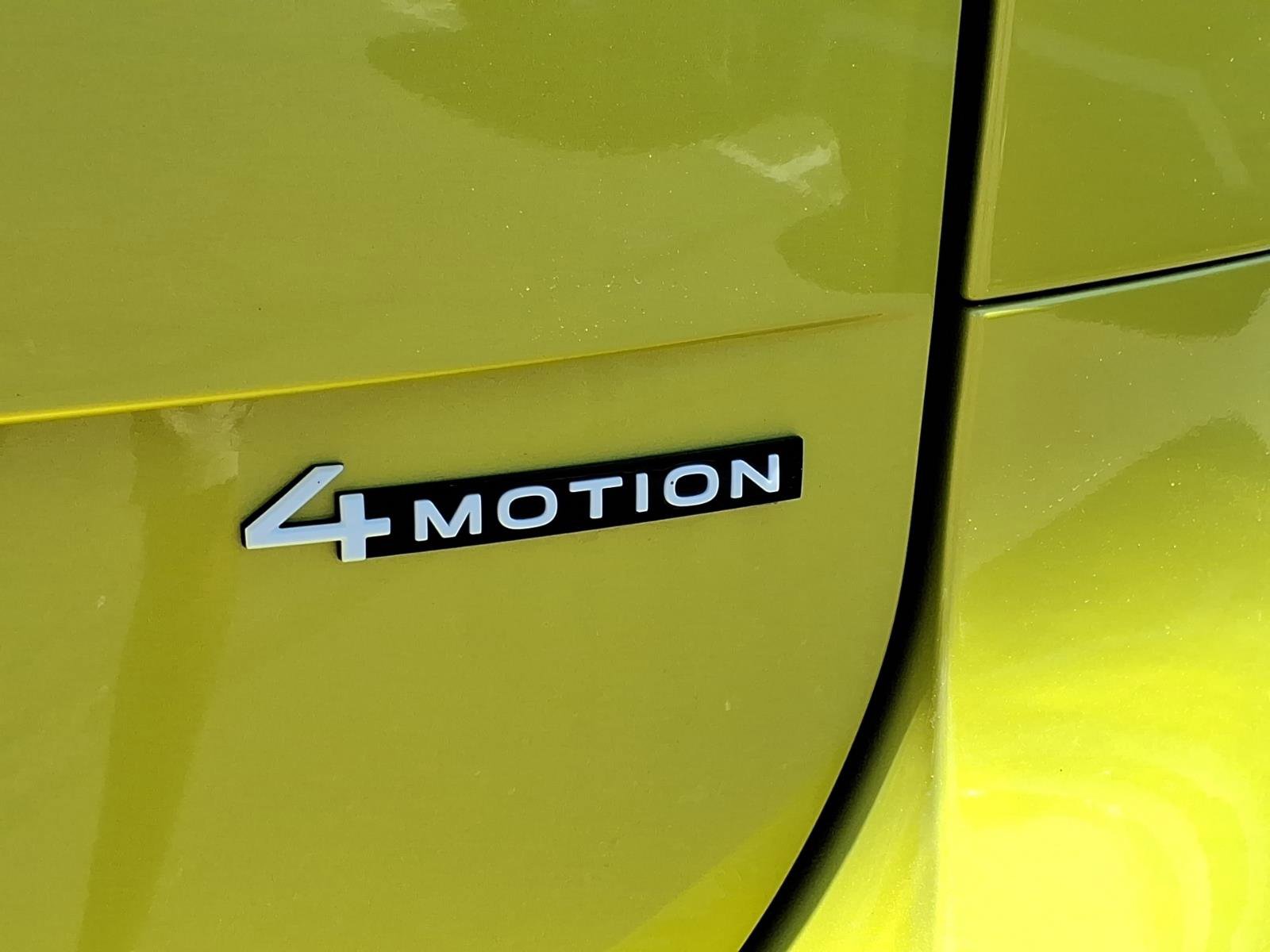 New 2025 Volkswagen ID. Buzz Pro S Plus AWD/4WD image 10