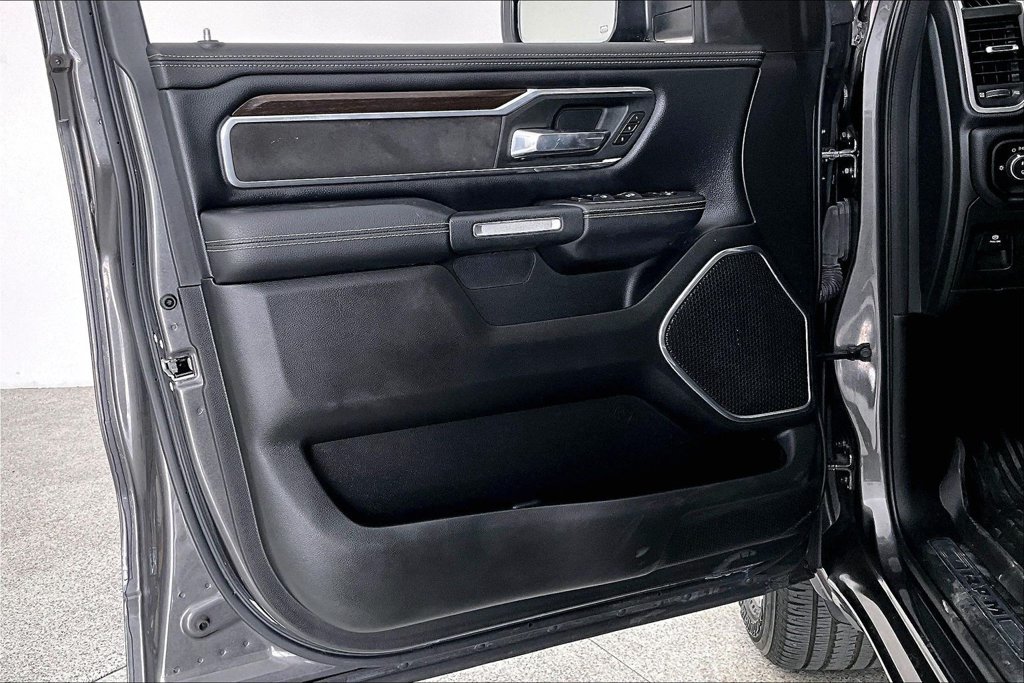 Used 2022 RAM 1500 Laramie AWD/4WD image 21