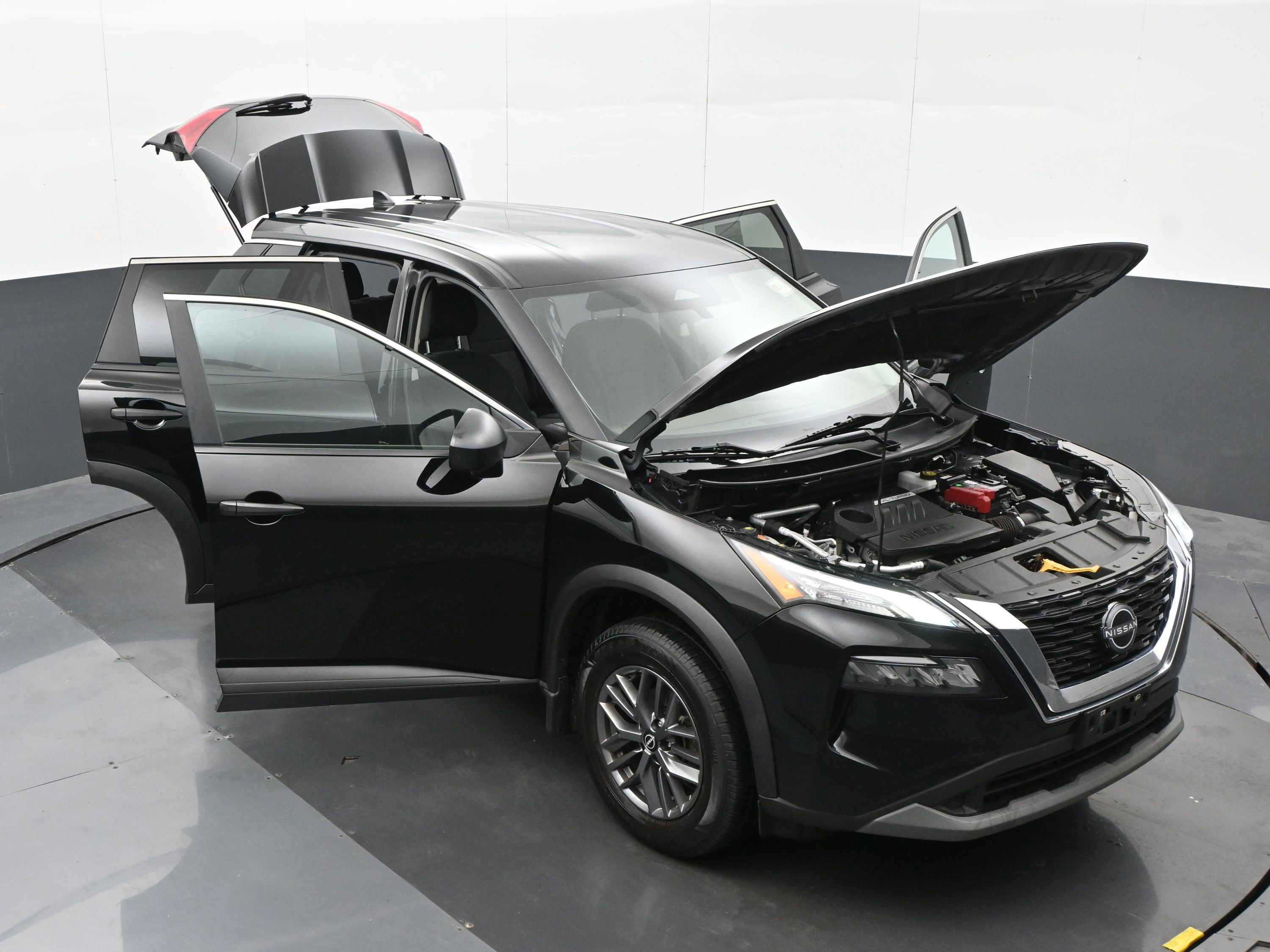 Used 2023 Nissan Rogue S AWD/4WD image 45