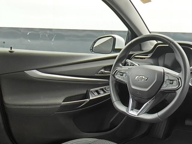Used 2023 Chevrolet Bolt EUV LT w/ Driver Confidence Package FWD image 17