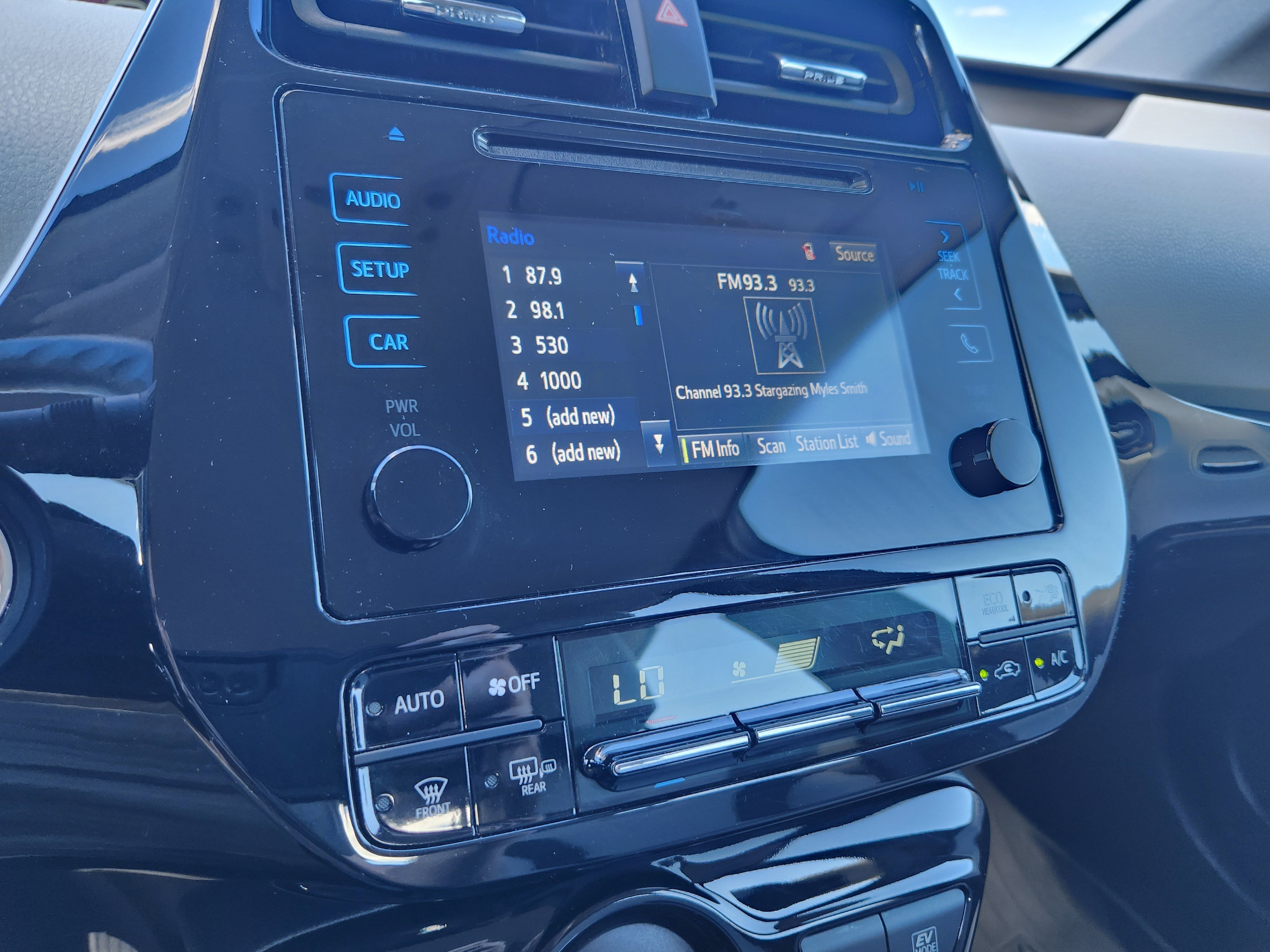 Certified 2016 Toyota Prius Two image 15