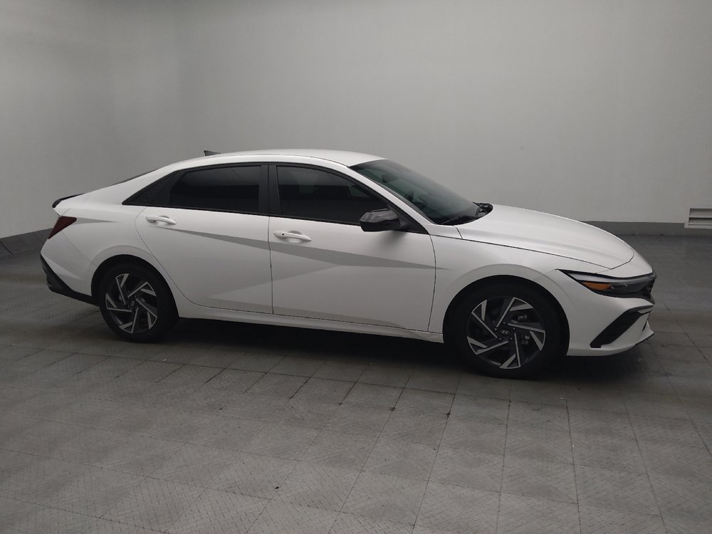 Used 2025 Hyundai Elantra Sport FWD image 11